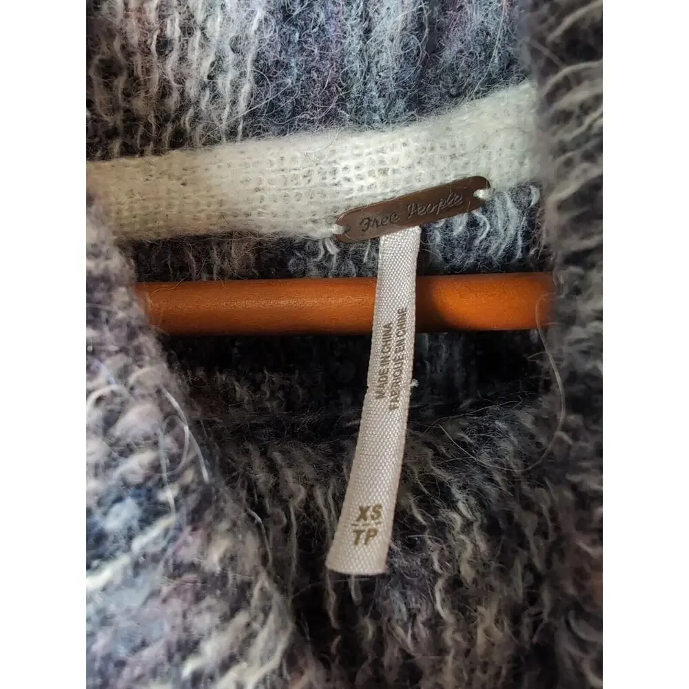 Free People Poncho XS Shawl Wool Blend Fringe‎ Hobo Bohemian Cowl Neck